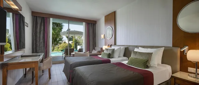 Standard, Double or Twin Bed, Garden View, Pool Access، Side Star Elegance 1/5