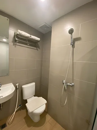 غرفة سوبيريور بسرير كوين للمدخنين، Swasana Hotel Medan 3/4
