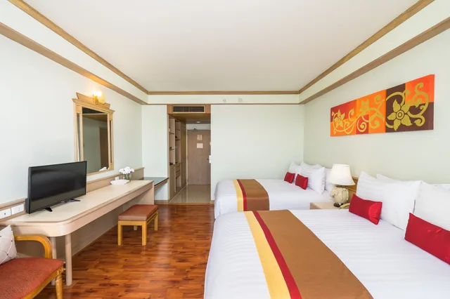 غرفة سوبيريور عائلية بسريرين كوين، COSY BEACH HOTEL 3/10
