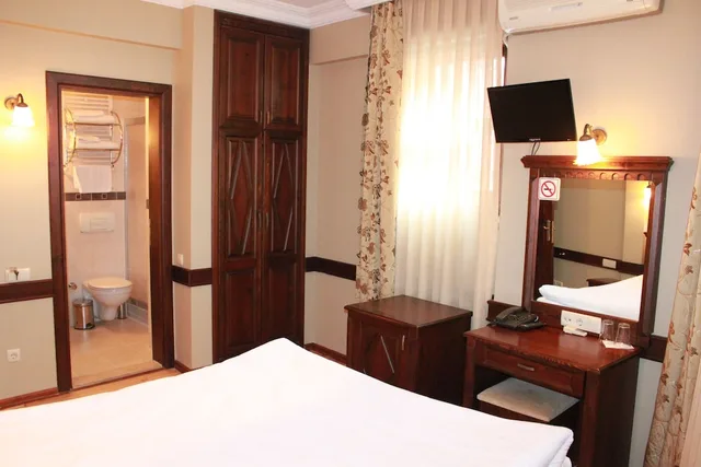 Standard, Double Bed, City View, HOTEL SULTAN HILL 1/3