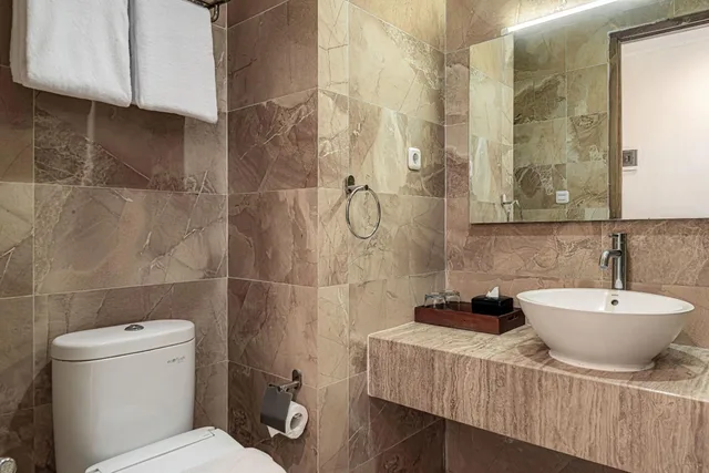 شقة، Goldvitel Hotel Surabaya 3/5
