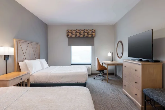 جناح بسريرين كوين بمطبخ صغير، Hampton Inn Suites Dodge City 2/5