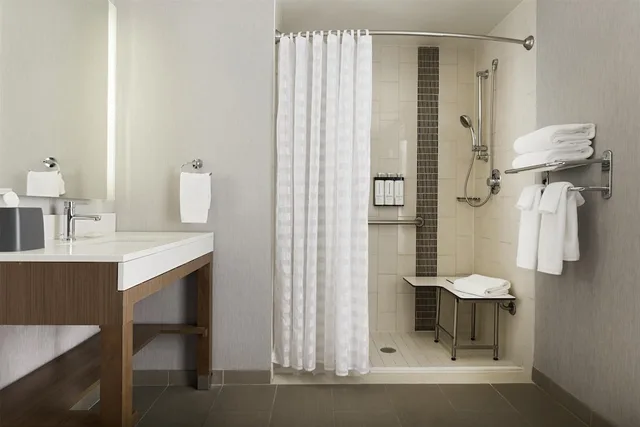 جناح بسرير كينج مع أريكة لذوي الإعاقة، Hyatt Place New York/Yonkers 4/4