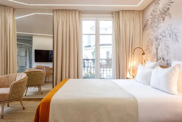 غرفة سيغنتشر بسرير كينج بشرفة، Grand Hotel Saint Michel 2/10