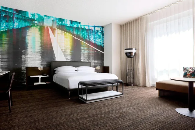 غرفة تنفيذية بسرير مزدوج، Marriott At the Brooklyn Bridge 2/3