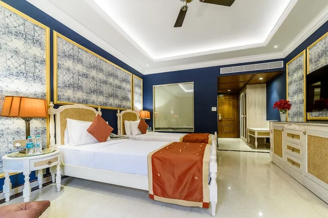Royal, Palace, King Bed، FORT RAJWADA JAISALMER 10/10