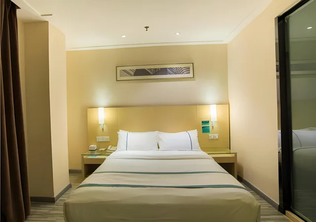 غرفة قياسية بسرير كوين، City Comfort Inn Liuzhou 1/2