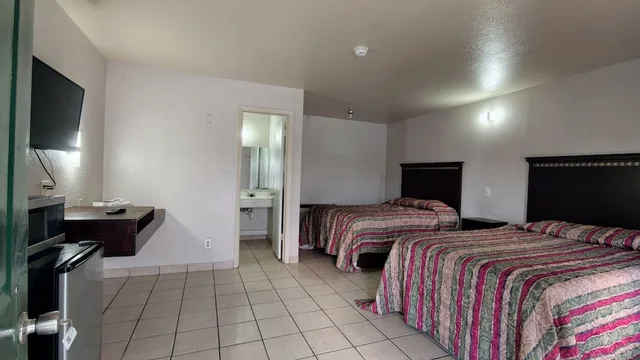 غرفة بسريرين كوين، Best Budget Inn San Marcos, TX 2/10
