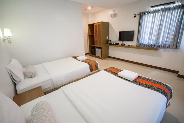غرفة قياسية ثلاثية بسرير فردي، Sur Beach Resort Boracay 5/10