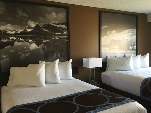 غرفة بسريرين كوين، Super 8 By Wyndham Spruce Grove 1/4