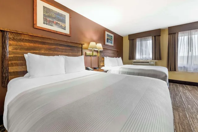 غرفة بسريرين كوين لذوي الإعاقة، Quality Inn Ashland Lake Superior 2/2