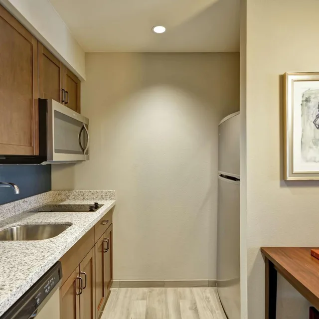 جناح بسريرين كوين بغرفة نوم واحدة مع أريكة لذوي الإعاقة، Homewood Suites By Hilton Phoenix Tempe Asu Area 6/6