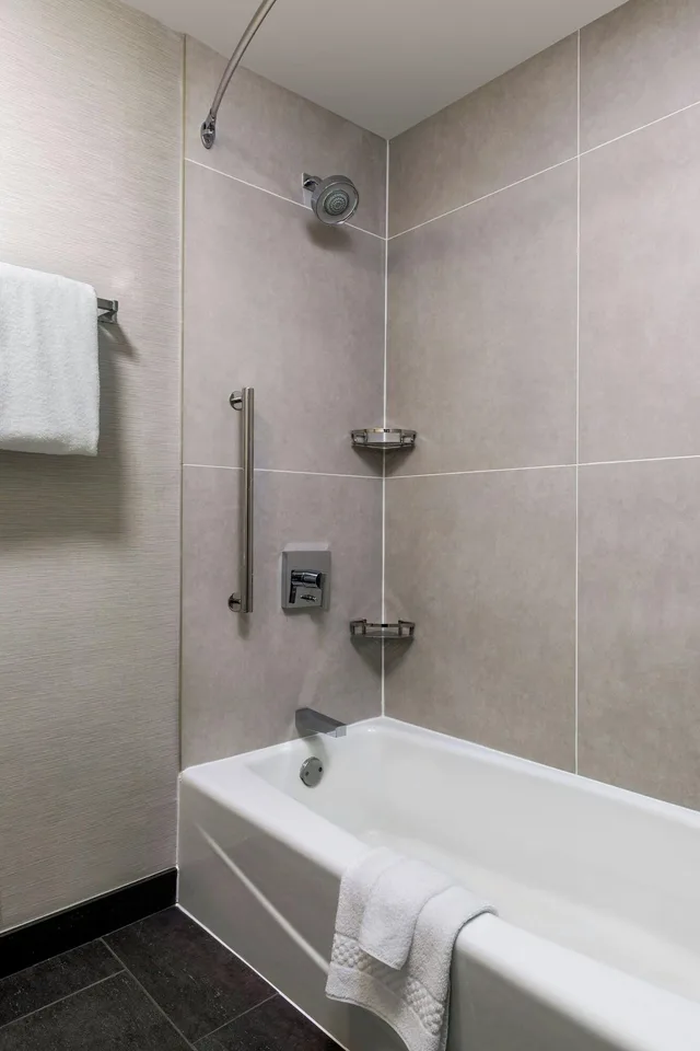 جناح بسرير كينج، Courtyard By Marriott Phoenix Airport 4/5