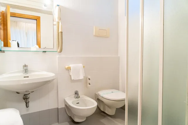 غرفة بسرير مزدوج أو سريرين منفصلين، Hotel Desiree 4/5