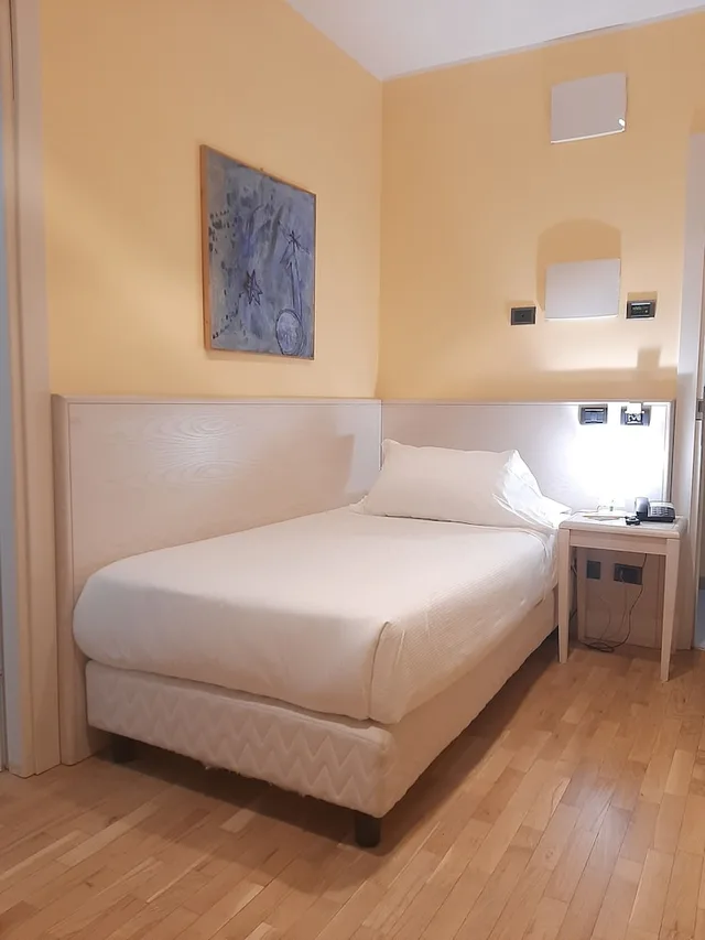 غرفة أساسية مفردة بسرير فردي، Hotel Chiaraluna 1/3