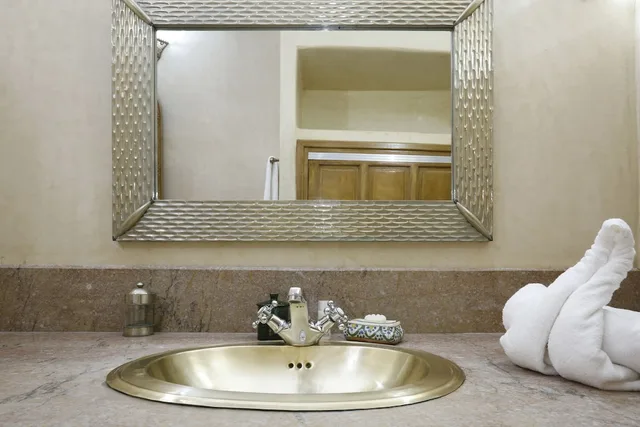 Jawha, Superior, 1 King and 1 Single Beds، Riad Daria 3/3