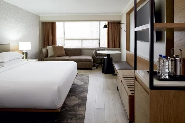 غرفة كلوب بسرير مزدوج، SHERATON MONTREAL AIRPORT 4/5