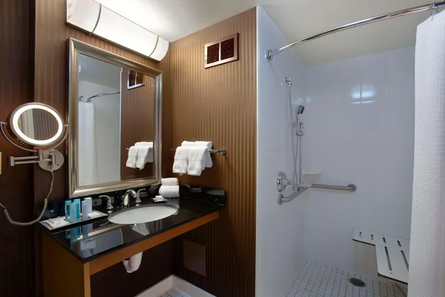غرفة بريميوم بسرير مزدوج، Hilton San Francisco Financial District 4/5