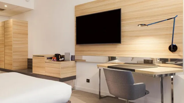 غرفة سوبيريور بسرير كينج، Novotel Tours Centre Gare 6/10