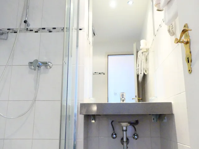 غرفة مفردة، Callas Hotel Am Dom 9/9