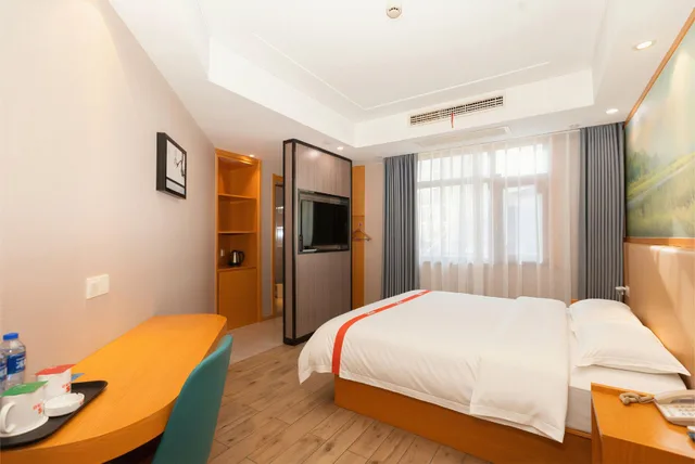 Superior, Double Bed, Shell Hotel (dinosaur garden, Changzhou north high speed railway station, Metro Station) 1/1