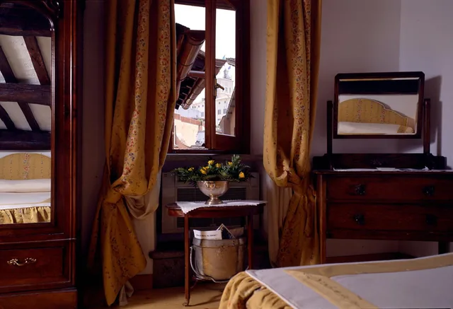 غرفة ثلاثية بسرير كوين وسرير فردي، Fontana Hotel Rome 5/5