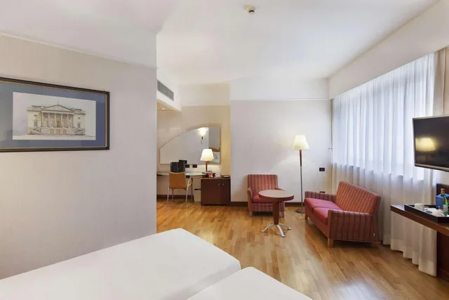 Superior, Double or Twin Bed, Xl، NH Milano Machiavelli 4/7
