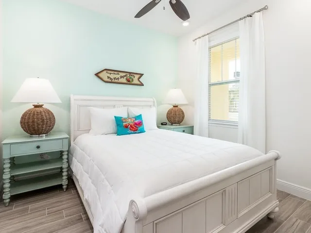 4 Bedrooms, House, 2 King Beds, 2 Queen Beds, Pool View، Margaritaville Cottages Orlando 6/10