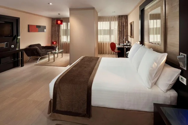 غرفة قياسية بسريرين منفصلين، Melia Madrid Princesa Hotel 4/10