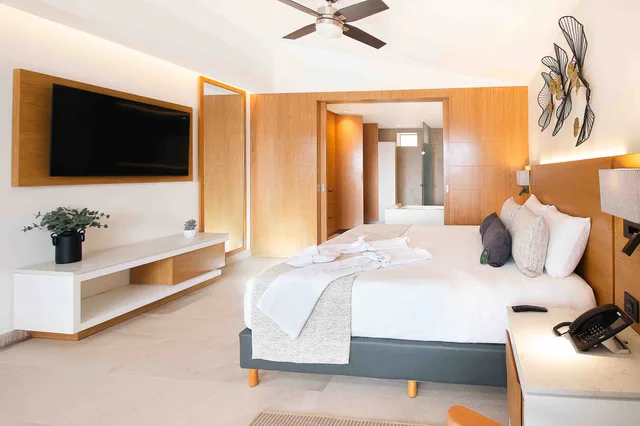 جناح بريميوم مفرد، Sunset Plaza Beach Resort 2/5