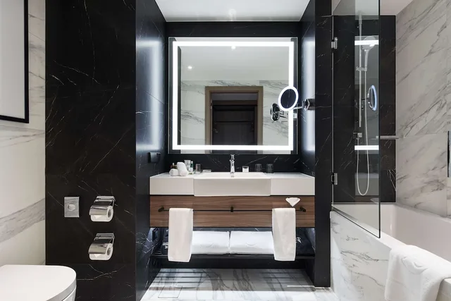 Collection, Premium, King Bed, Radisson Collection Hotel Warsaw 6/8