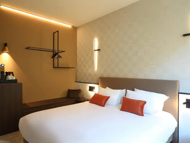 غرفة ديلوكس بحوض استحمام، Mercure Namur Hotel 3/4