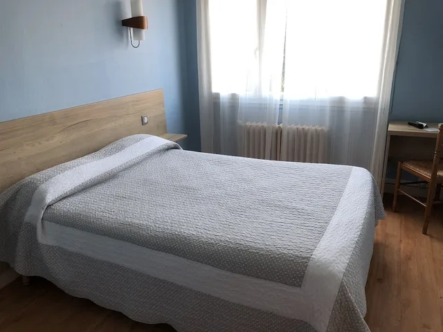 غرفة كومفورت بسرير مزدوج، Hotel Restaurant Saint-Benoit 1/3