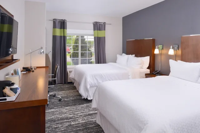 غرفة تقليدية بسريرين كوين، Four Points By Sheraton Mount Prospect O Hare 1/8