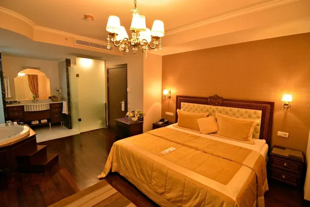 غرفة ديلوكس بسرير مزدوج وسريرين منفصلين، Hotel Monec 1/10