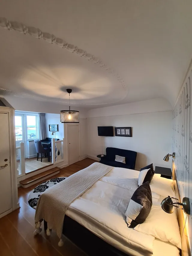 Superior, Double Bed, Ocean View, Hamnhotellet Kronan 1/3