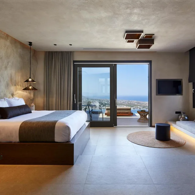 Grand, Suite, Private Heated Pool, North Wing، North Santorini Luxury Spa Hotel 2/9