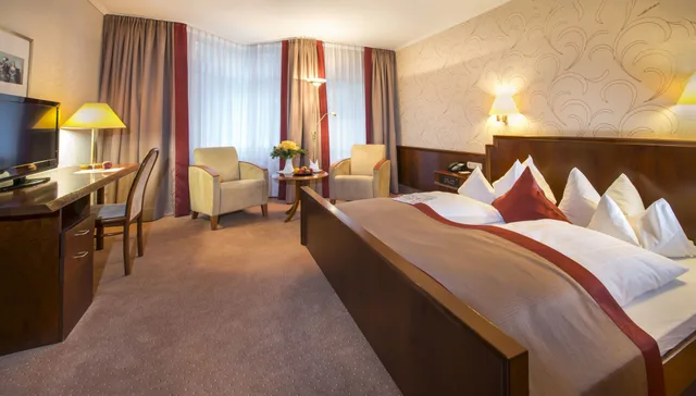 غرفة كومفورت بإطلالة على الحديقة مفردة بسرير كوين، Parkhotel Stadtallendorf 1/1