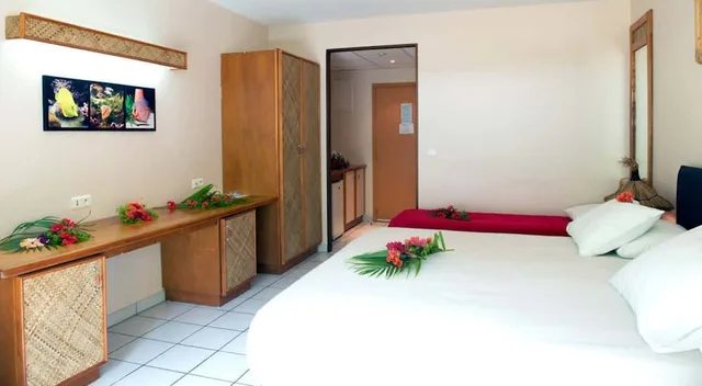 غرفة قياسية ثلاثية بسرير كوين وسرير فردي، Hotel Hibiscus 4/9
