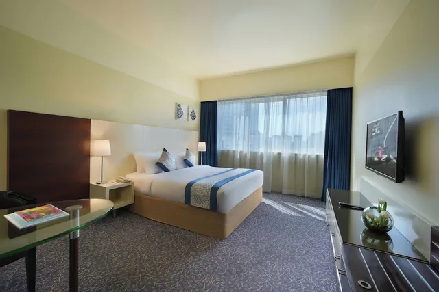 Deluxe, Double Bed, Kingsgate Hotel Abu Dhabi By Millennium 8/10