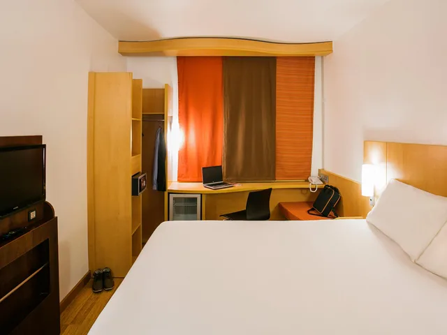 غرفة بريميوم بسرير مزدوج، Ibis Lagos Ikeja 4/5