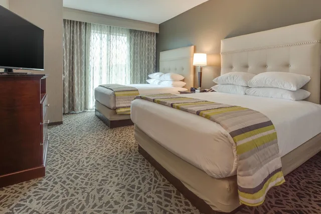 غرفة بسريرين كوين، Drury Inn & Suites Columbus Polaris 2/8