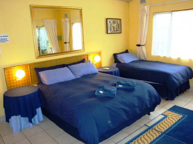 Flintstones Guest House Durban، ديربان 14/52