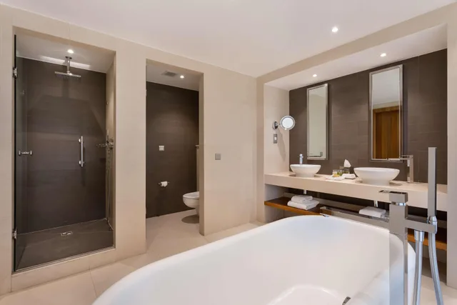 جناح بسرير مزدوج، HILTON MALTA 5/6