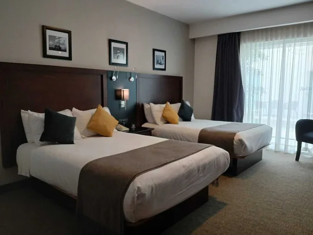 غرفة بسريرين مزدوجين لذوي الإعاقة، Sheraton Leon 1/3