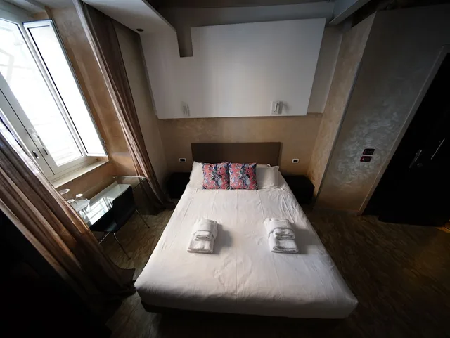 غرفة كومفورت بسرير كوين، Nerva Accommodation 3/10