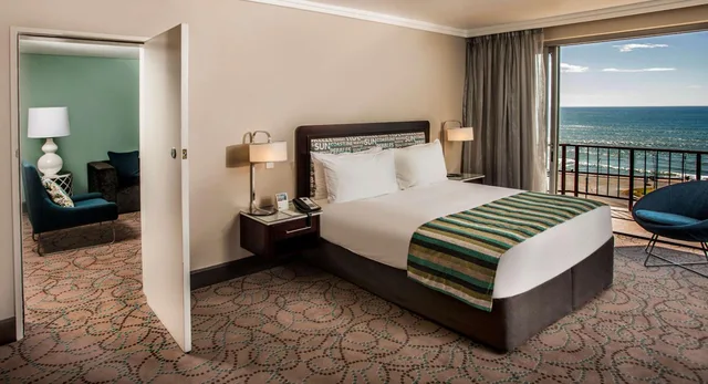 جناح، Garden Court East London Hotel 2/6