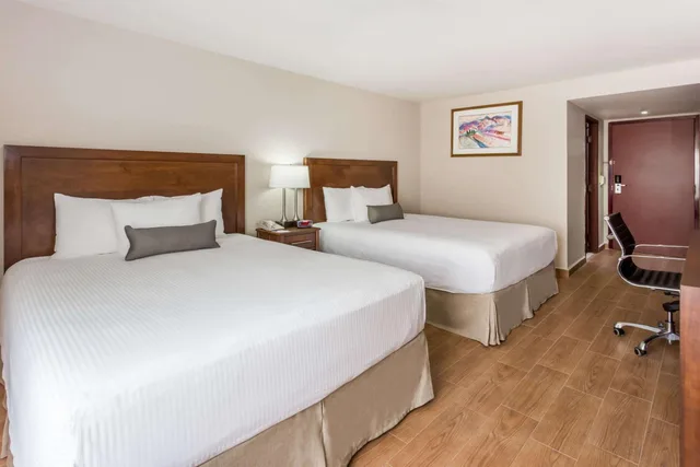 Room, Double Bed, Baymont by Wyndham Lazaro Cardenas 1/3