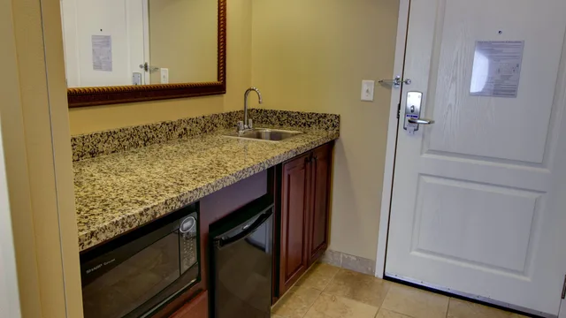 جناح بسرير كينج، Holiday Inn Express Hotel Suites Sioux City Southern Hills 7/7