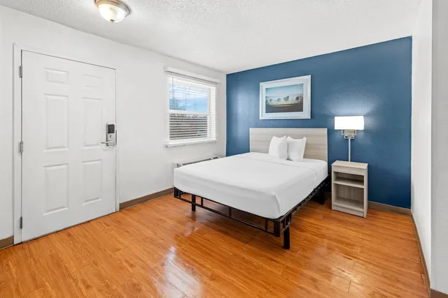 استوديو اقتصادي بسرير كوين، Birch Hill Suites Kansas City - Independence, Mo 6/10